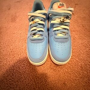 Nike Air Force 1 '07 LV8 'First Use - University Blue'